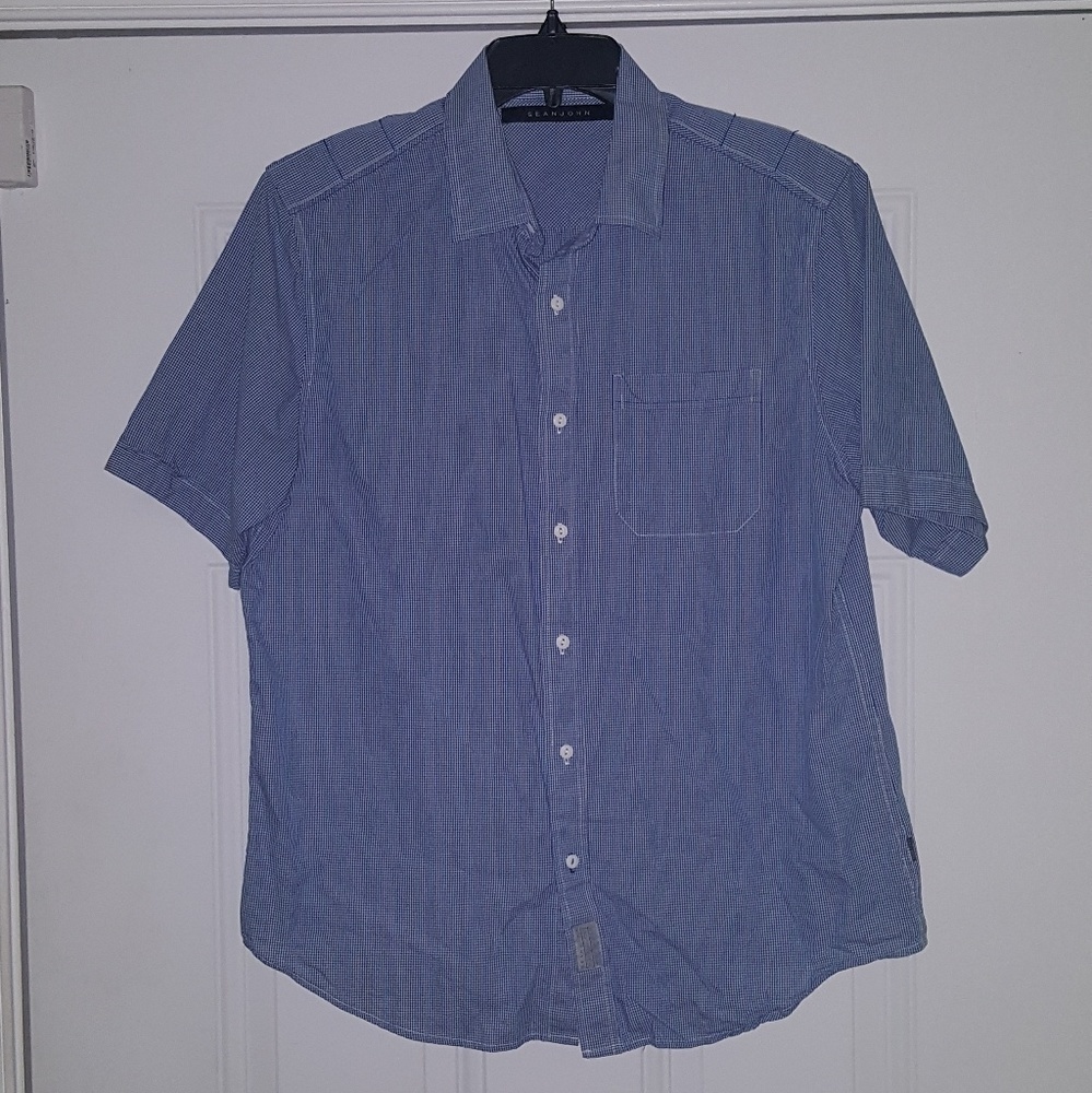 𝅺MEN'S Sean John button-up